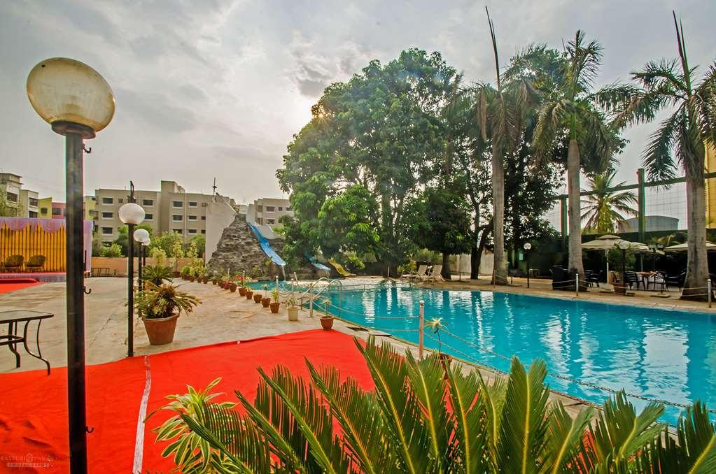 Quality Inn Regency, Nashik Ανέσεις φωτογραφία
