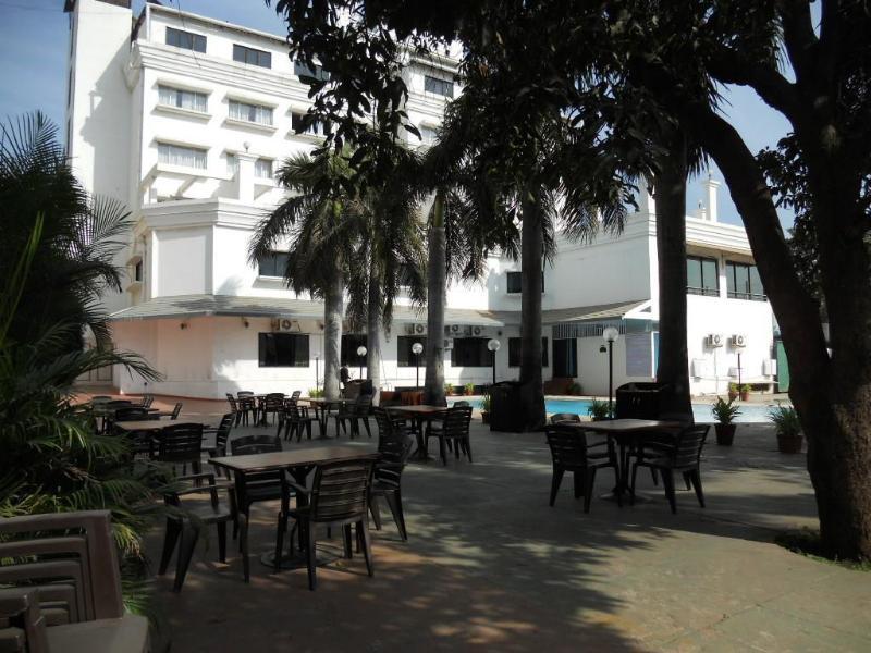 Quality Inn Regency, Nashik Εξωτερικό φωτογραφία