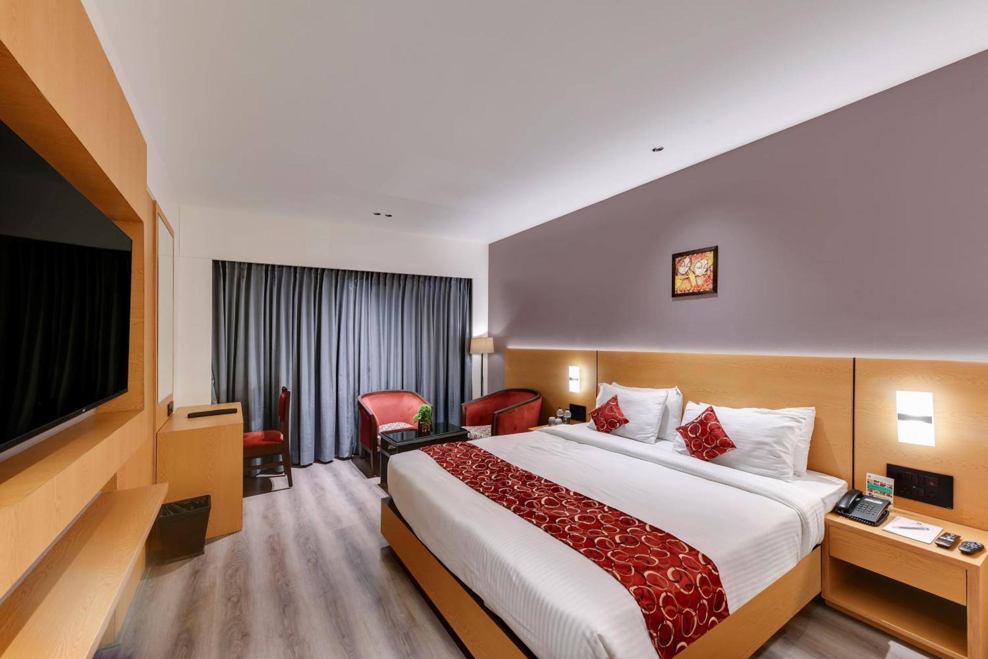 Quality Inn Regency, Nashik Εξωτερικό φωτογραφία