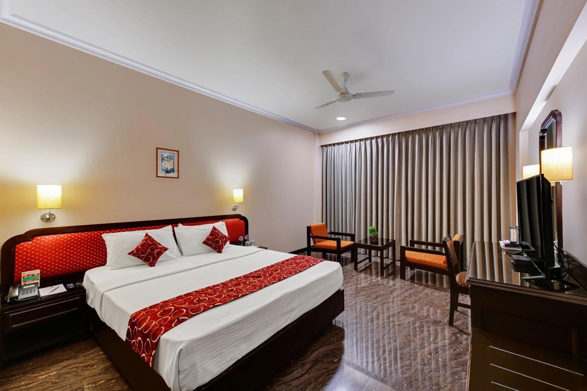 Quality Inn Regency, Nashik Εξωτερικό φωτογραφία