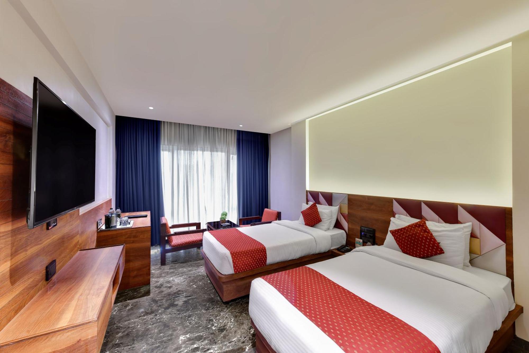 Quality Inn Regency, Nashik Εξωτερικό φωτογραφία