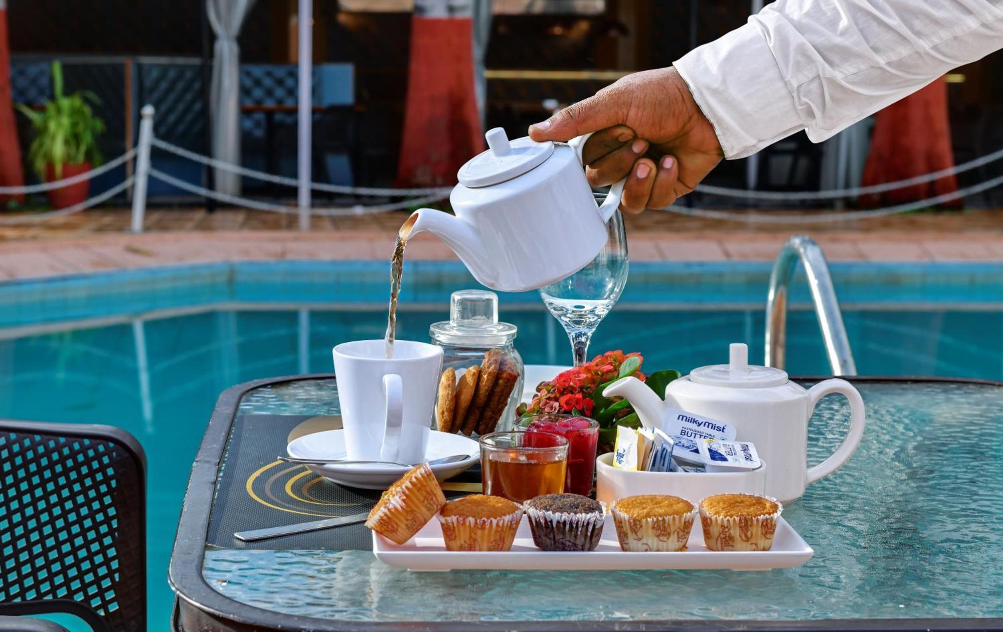 Quality Inn Regency, Nashik Εξωτερικό φωτογραφία